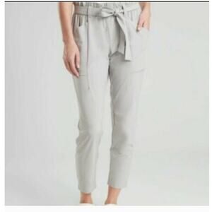 Athleta Skyline II Paperbag Waist Pants In Light Gray Size 12T
